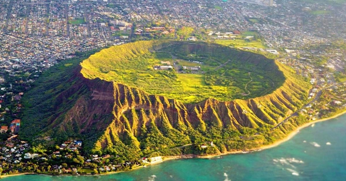 Đỉnh Kim Cương (Diamond Head) 