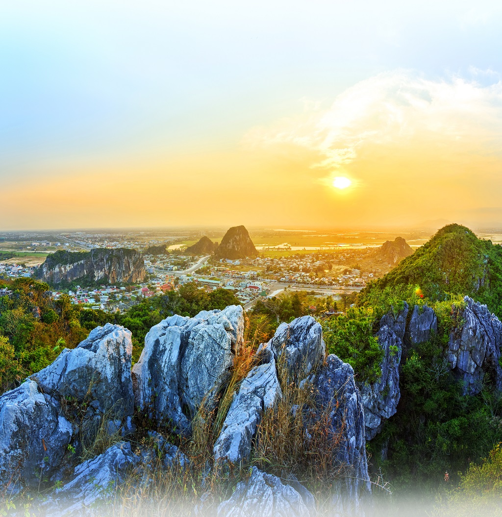Toàn cảnh Ngũ Hành Sơn 