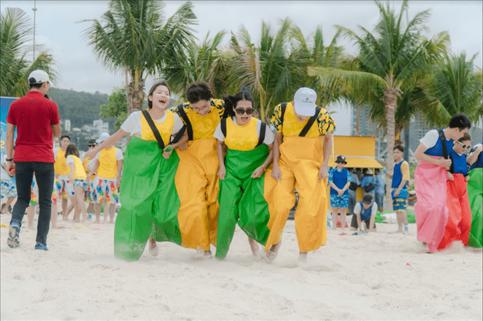 Chiếc quần khổng lồ