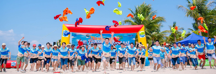 TEAM BUILDING
