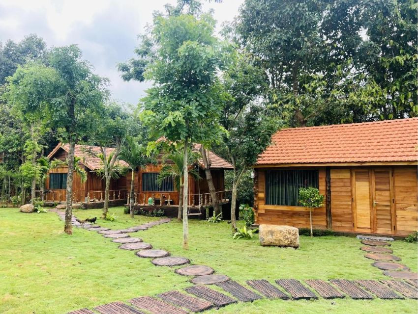 Nhà Lụa Retreat