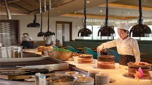 Ăn trưa nhà hàng