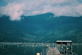 Khung cảnh sơn thuỷ hữu tình